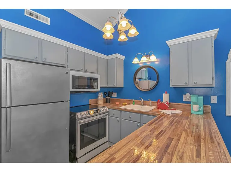 1881 Colony Dr #8O — Photo 7