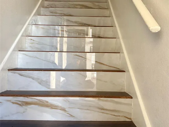 2744 Briarhurst Dr APT 38, Houston, TX 77057