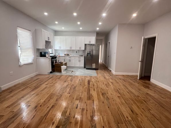 2215 Collier Ave #1