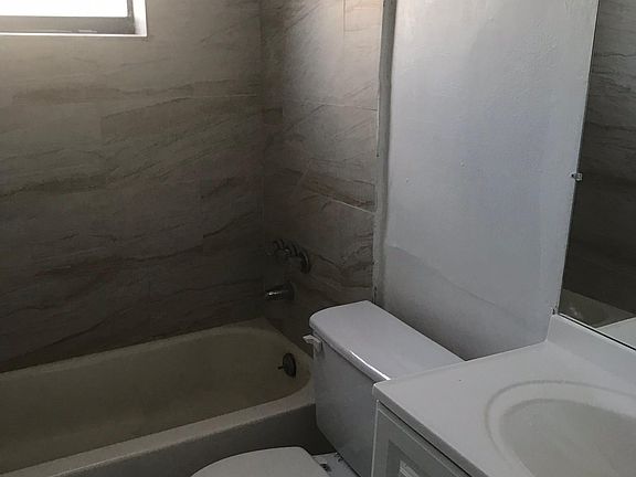 4th image of 7620 Kimberly Blvd APT 1C