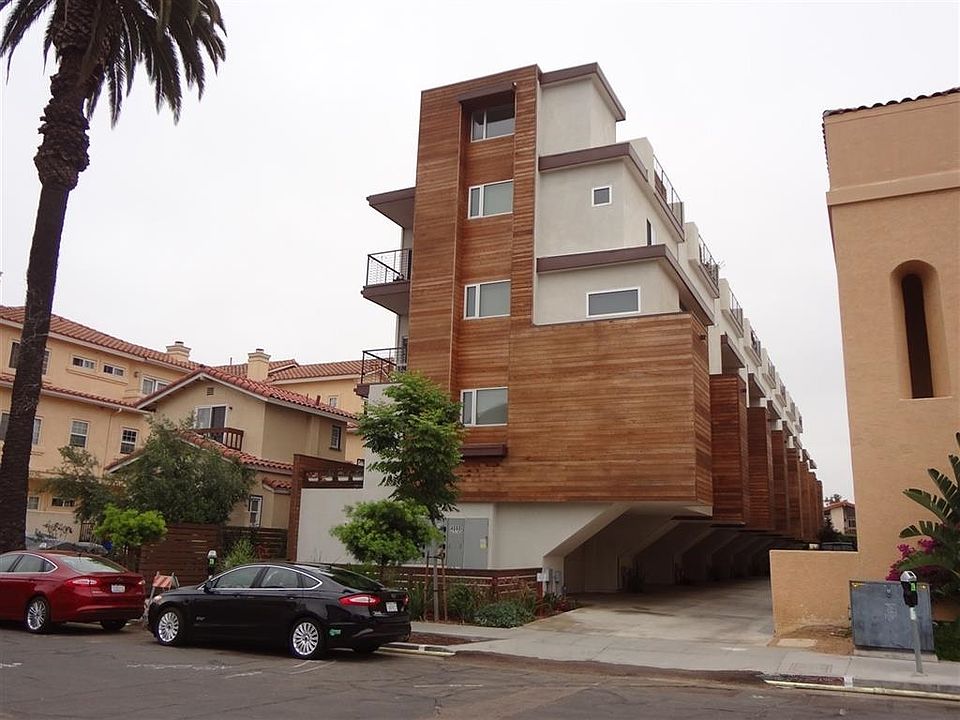2nd image of 4080 Goldfinch St Unit 8