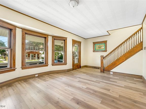 5th image of 3921 W 21st St