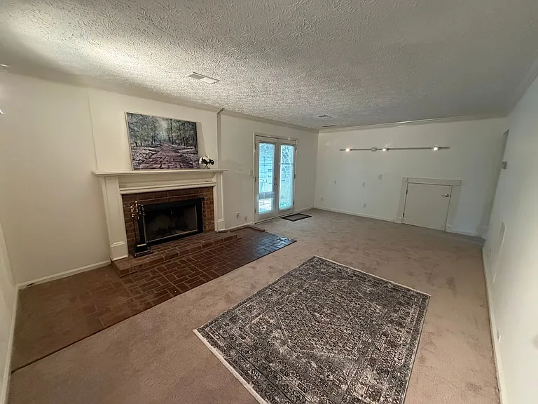 878 Lake Hollow Blvd SW — Photo 2