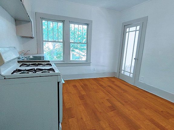 2nd image of 626 Chautauqua Ave #4