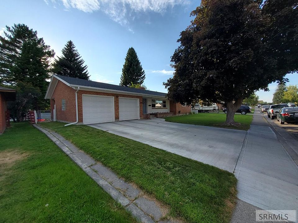 1st image of 380 Marjacq Ave