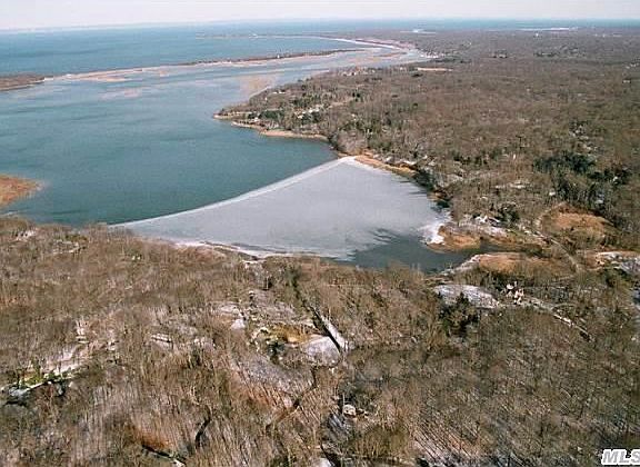 2nd image of 20 Harbor Road