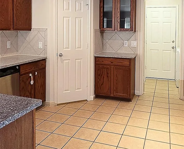 2202 Drake Falls Dr — Photo 20