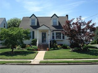 238 Old Rd, Sewaren, NJ 07077