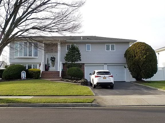 2nd image of 200 W End Ave