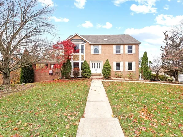 10 Thomas Jefferson Ct, Irwin, PA 15642