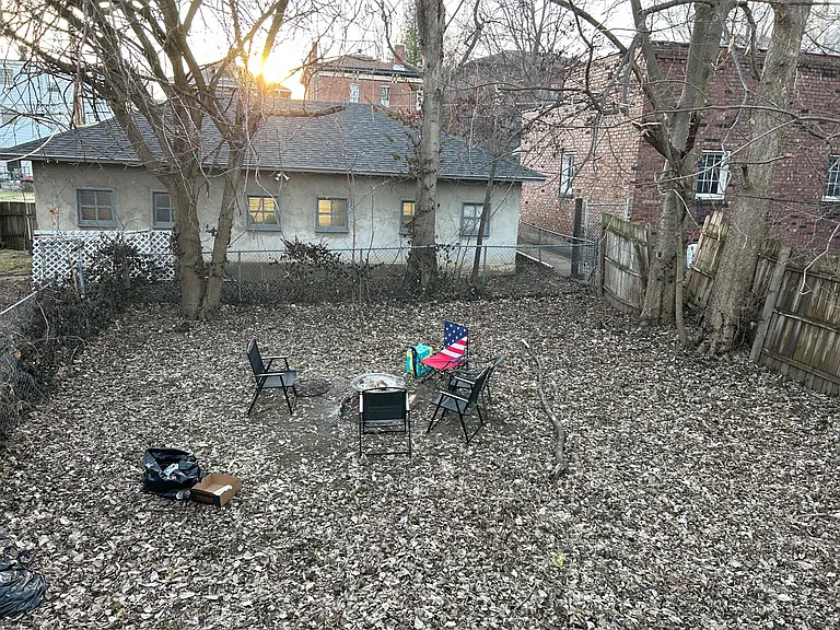 307 N 4th St #1/2 — Photo 8