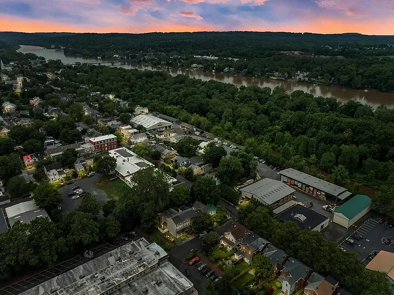 Neighborhood