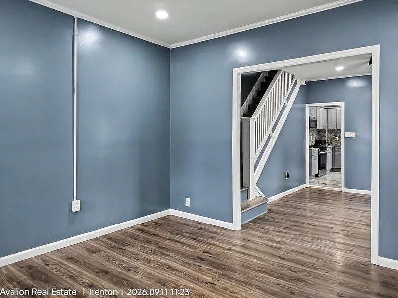 4 bed, 1.5 bath, 1553 sqft, $2,800 — Photo 4