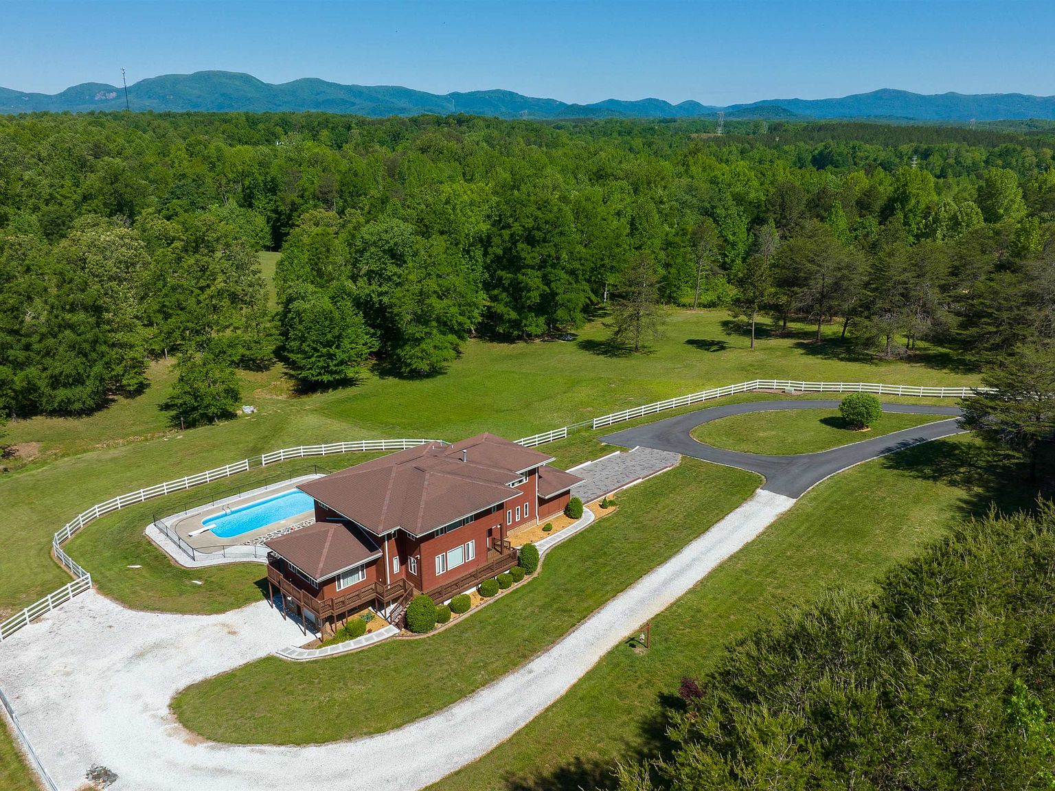 2460 S Blackstock Rd, Landrum, SC 29356 Zillow