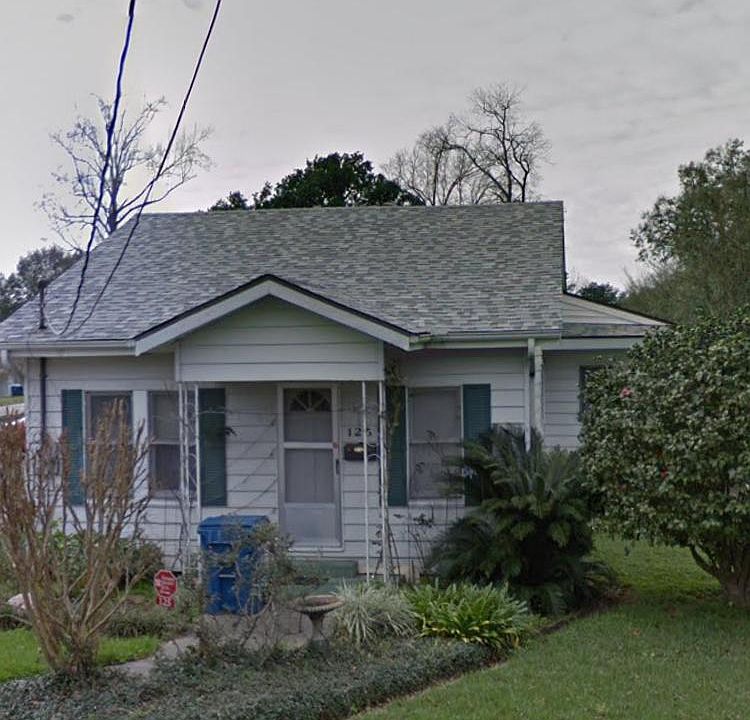 1st image of 125 Saint Thomas St