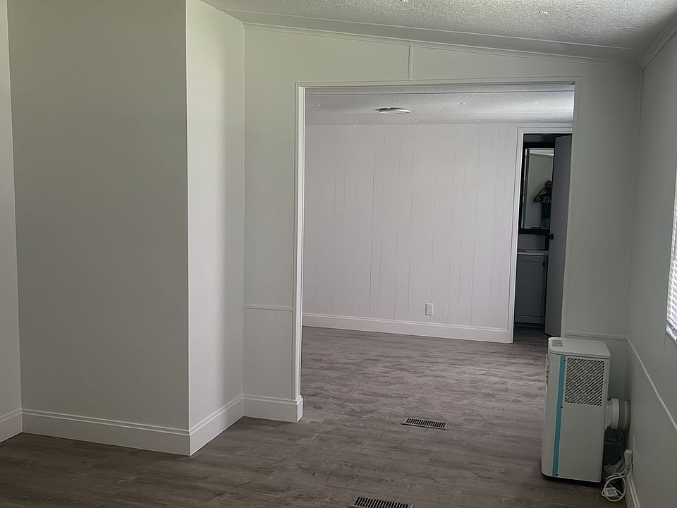 1st image of 601 McKay St #2
