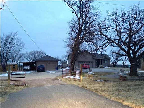 2nd image of 5243 N Highway 77