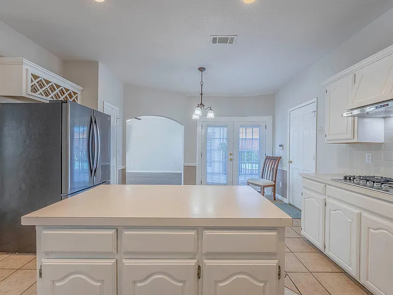 2705 Trophy Dr — Photo 13