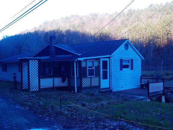 2nd image of 26 Foust Ln
