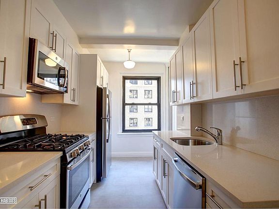 2nd image of 785 W End Ave APT 14C