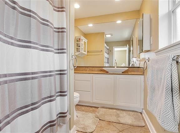 4th image of 2708 Metairie Ct