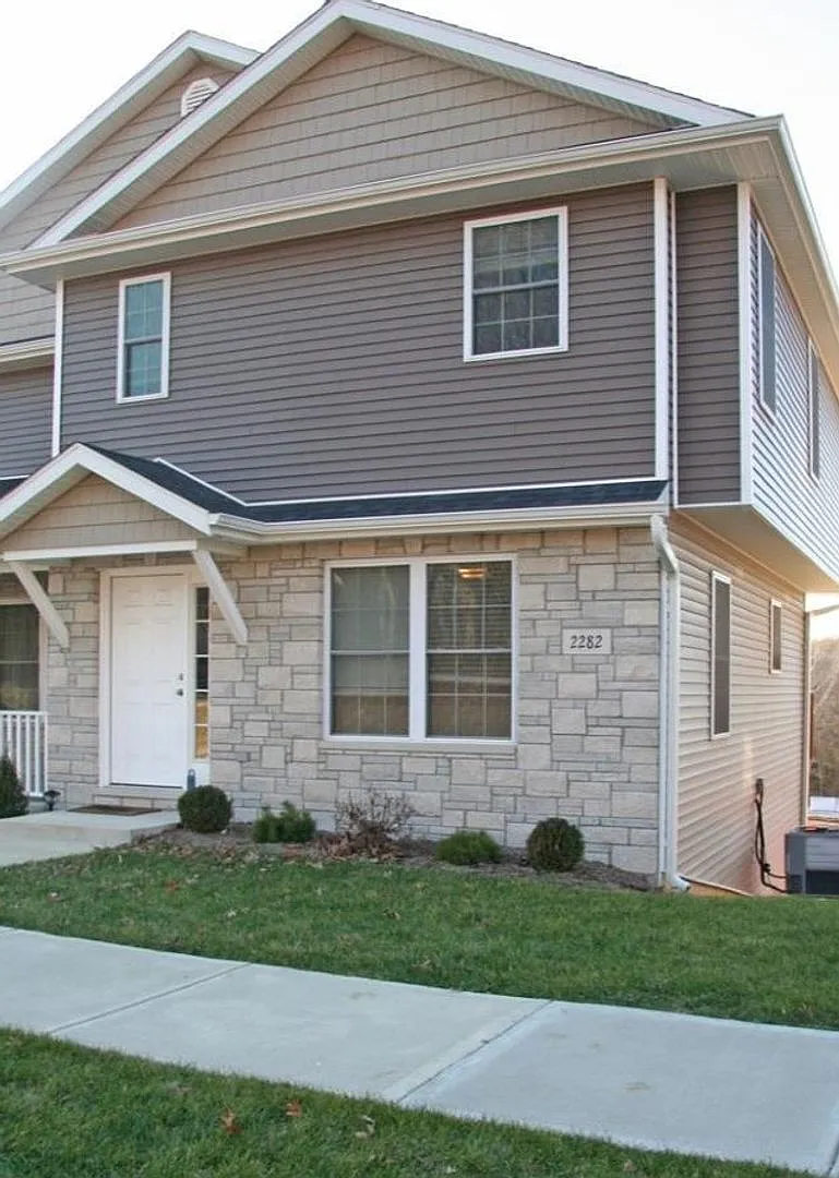 Building Photo - 2282 S Samuel Ln