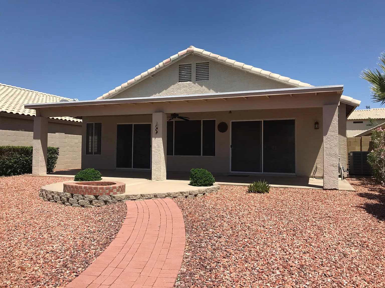 2 bed, 1354 sqft, $2,300 — Photo 3