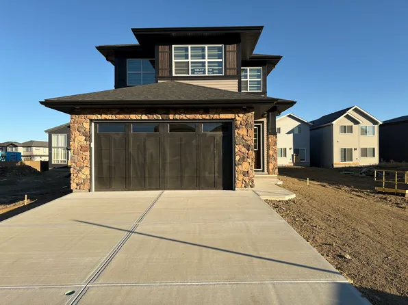 15864 27th Ave SW, Edmonton, AB T6L 3X3