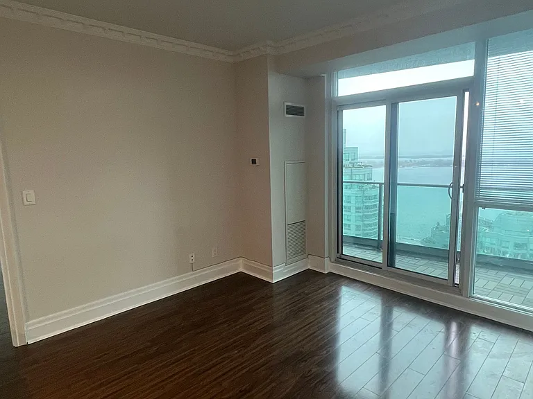 16 Harbour St #3509 — Photo 6