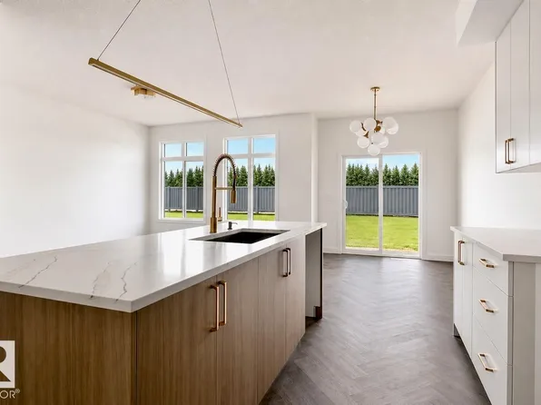 66 Cuddie Dr, Sherwood Park, AB T8H 3C8