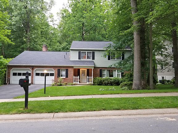 3rd image of 689 Berkshire Dr