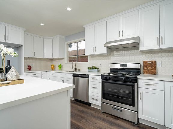 5th image of 7429 Kentland Ave