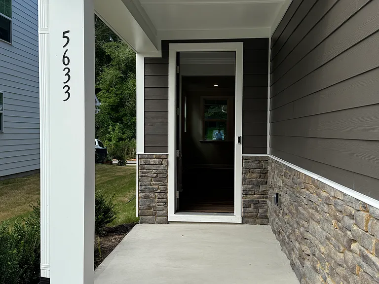 5633 Cayden Cove Dr — Photo 29