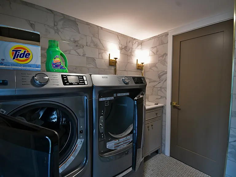 1403 Munger St #A — Photo 23