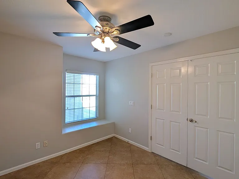 929 N Quail Ln — Photo 17