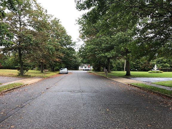 4th image of 1736 Cathedral Ct