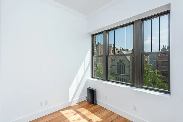Rented by Nooklyn NYC LLC | media 81