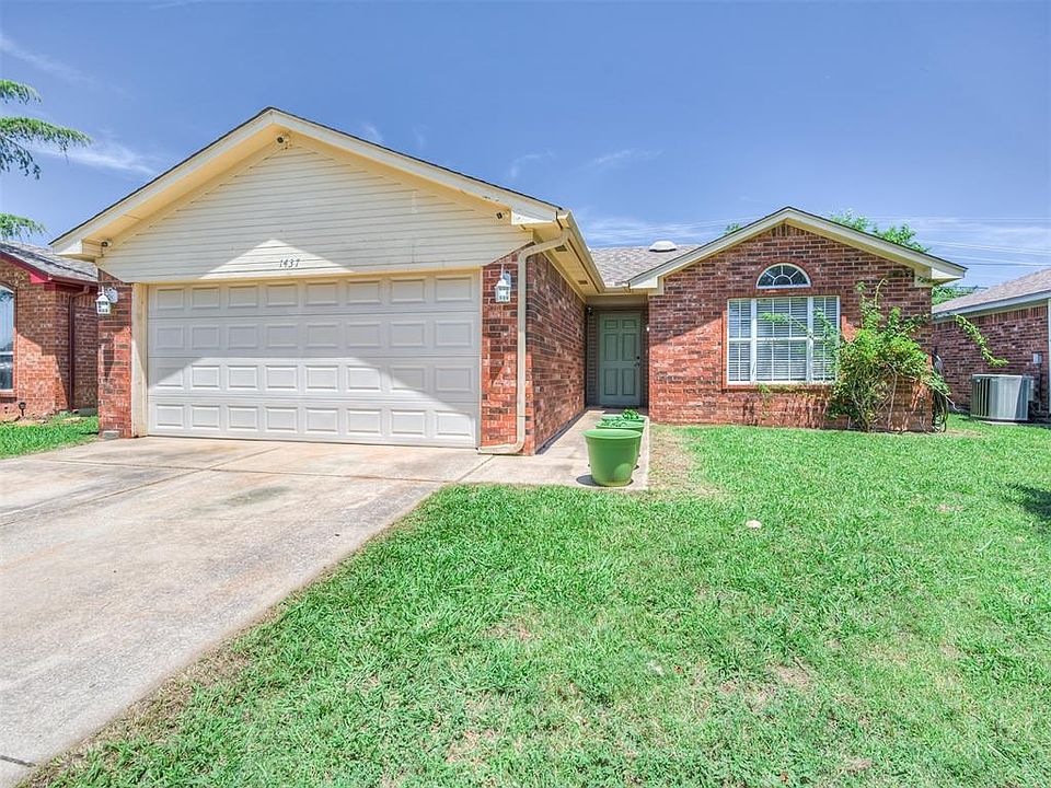 1st image of 1437 Forest Glenn Cir