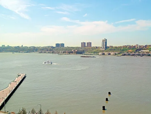 Sold by Sotheby's International Realty | media 3