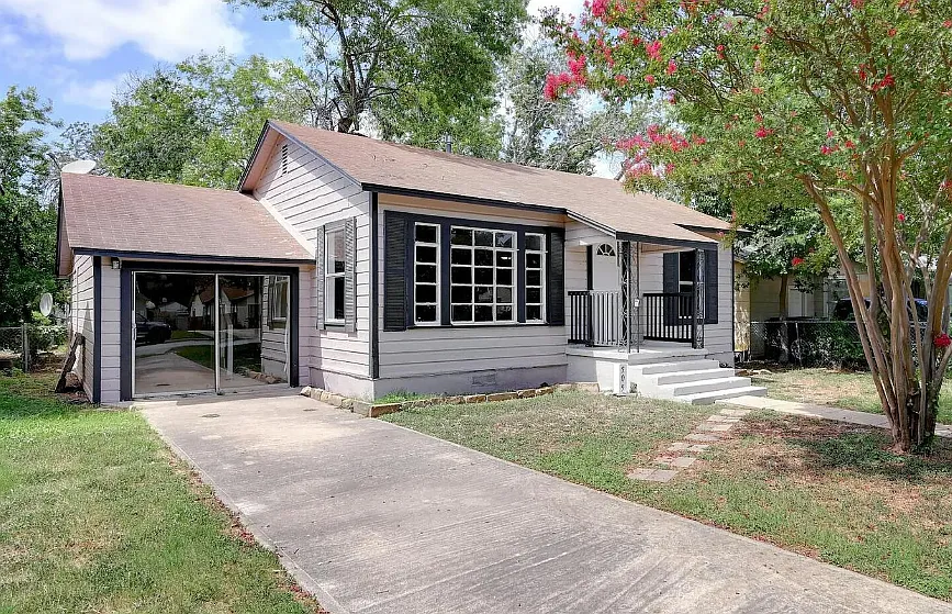 3 bed, 1040 sqft, $1,395 — Photo 2