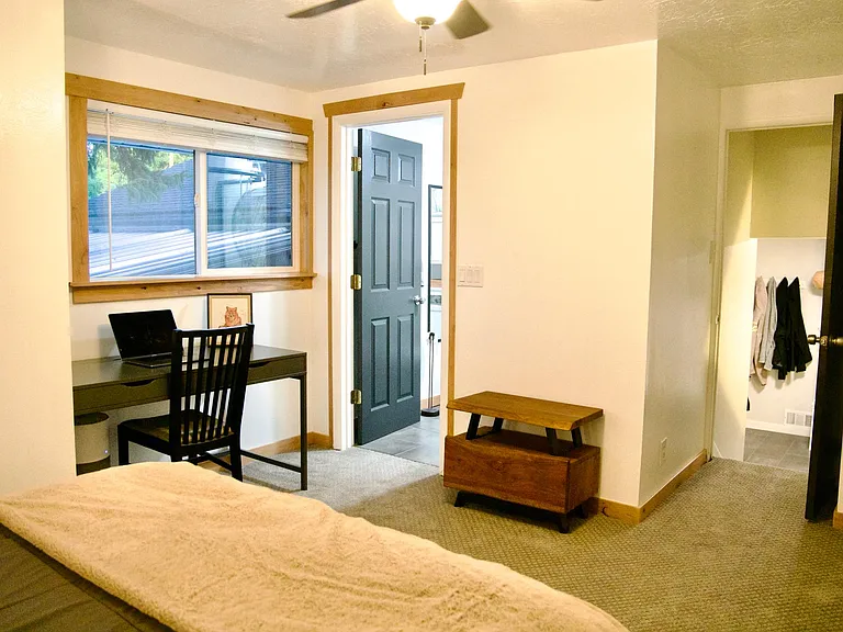 493 E Haven Ave — Photo 19