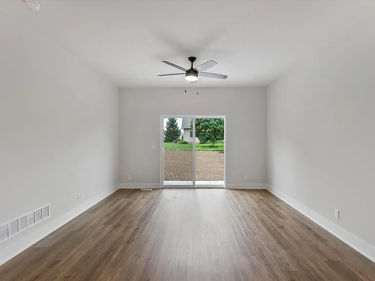 202 N 30th St #202 — Photo 11