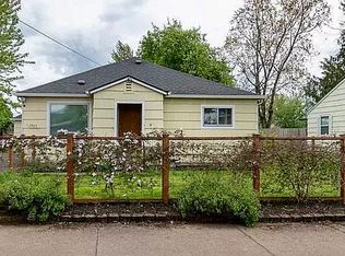 1907 J St, Springfield, OR 97477