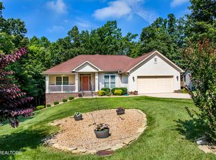 520 Wimberly Rd, Fairfield Glade, TN 38558