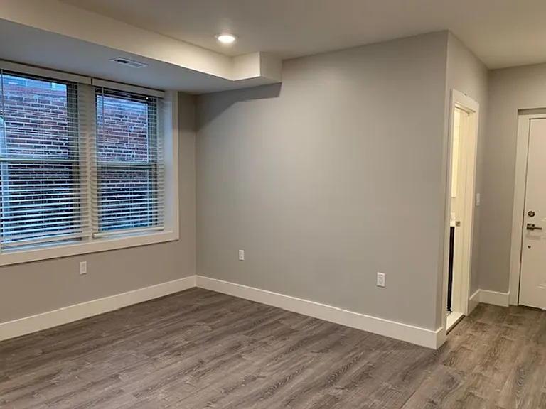 1825 Vernon St NW — Photo 5
