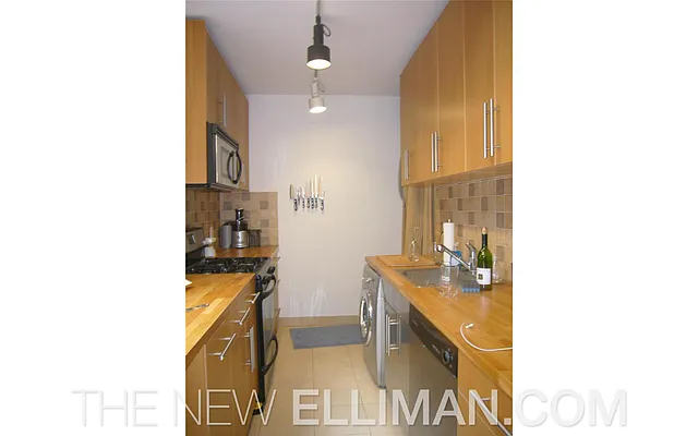 Rented by Douglas Elliman | media 9