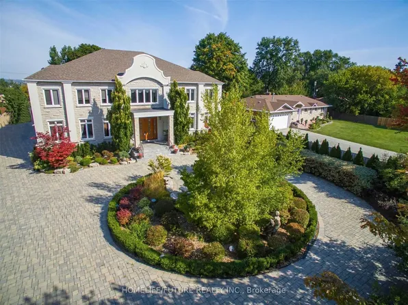 4572 14th Ave, Markham, ON L3S 3K6