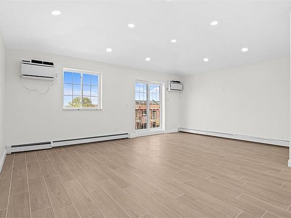 4th image of 559 E 87th St APT 304