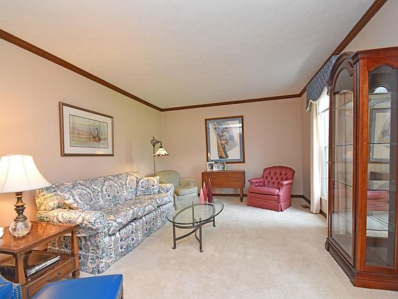 4th image of 9336 Bodford Dr