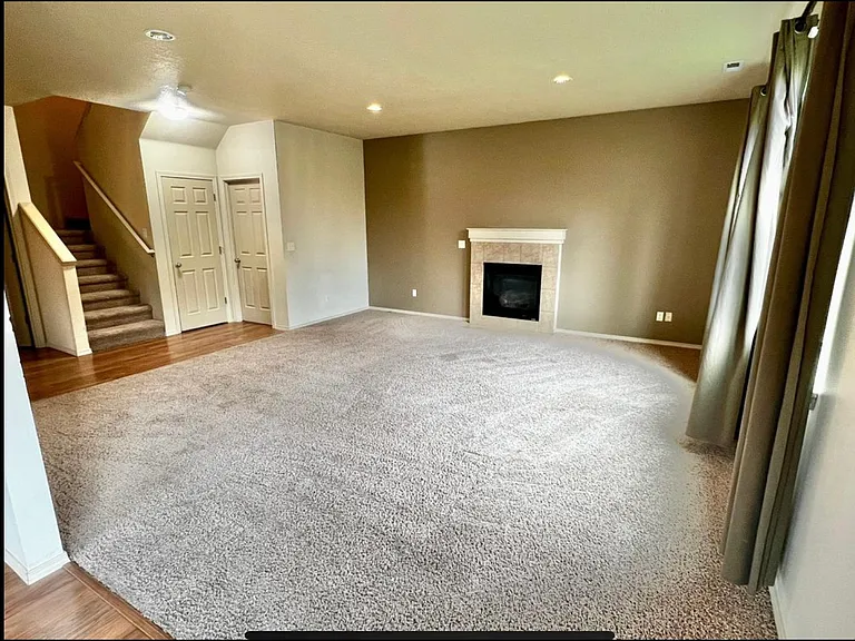 4303 NE 136th Ave — Photo 3